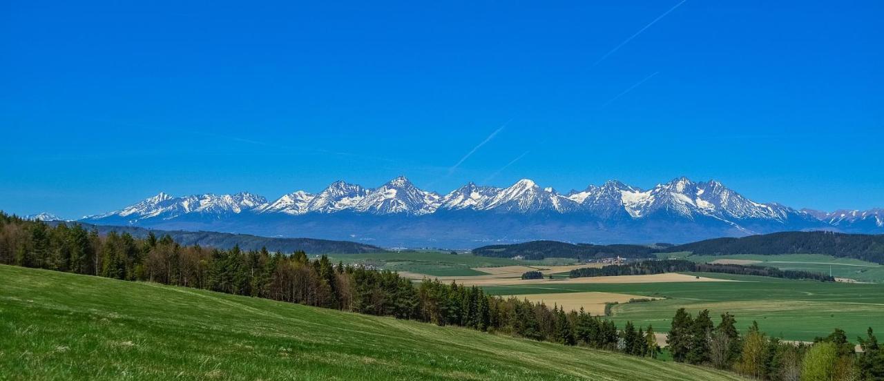 Apartman Family Poprad Buitenkant foto